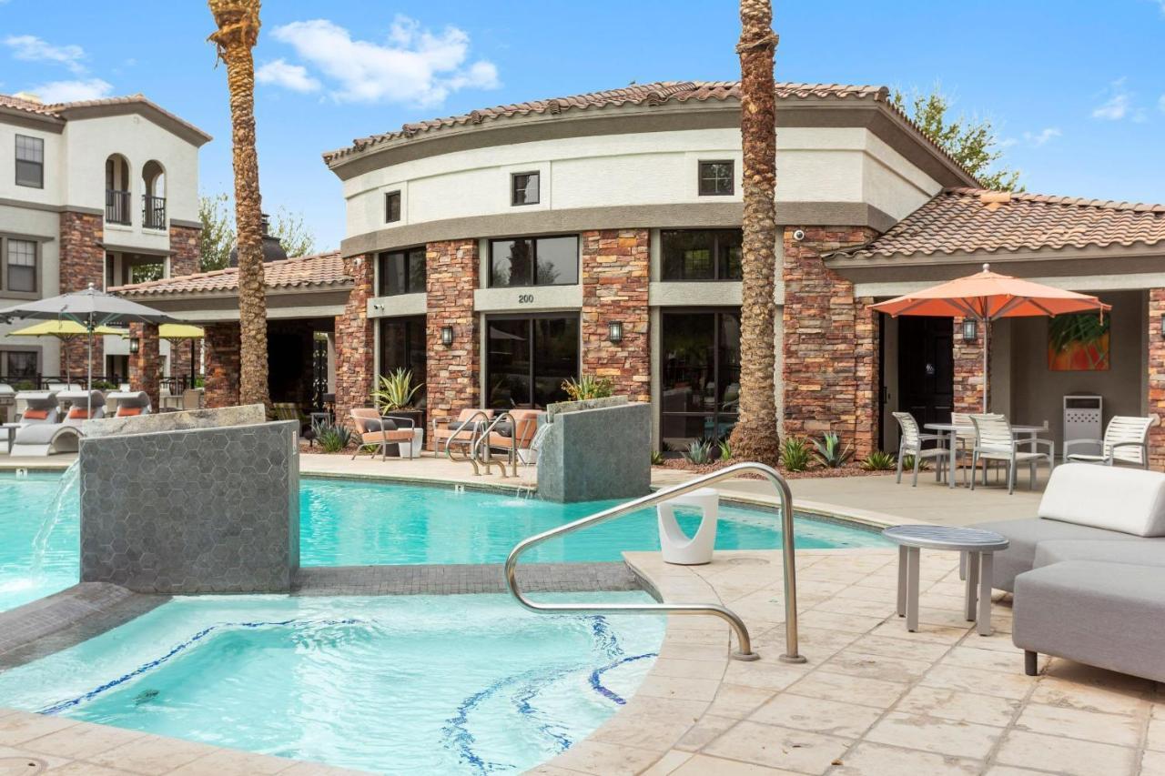 Cozysuites Glendale By The Stadium With Pool 01 Eksteriør bilde